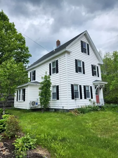 22 S High St, Ashburnham, MA 01430