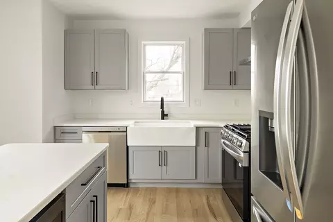 25 Hillsboro St #1, Dorchester, MA 02125