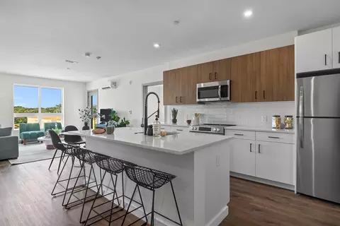 203 Lowell St #217, Wilmington, MA 01887