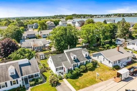 22 Touraine Ave, Hull, MA 02045