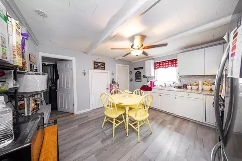 52 Raymond St, Fall River, MA 02723 photo 9