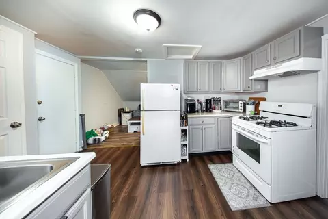 52 Raymond St, Fall River, MA 02723 photo 28