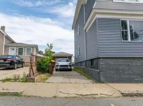 52 Raymond St, Fall River, MA 02723 photo 33