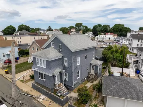 52 Raymond St, Fall River, MA 02723 photo 2