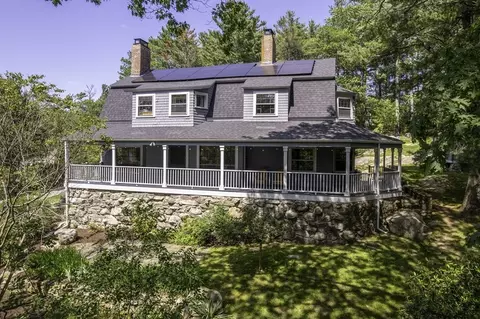 7 Emily Ln, Gloucester, MA 01930