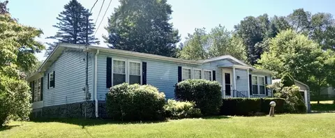 32 Edward Ln, Barre, MA 01005