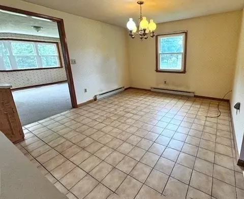 Dining - 18 Ash St, Webster, MA 01570 photo 1 of 1