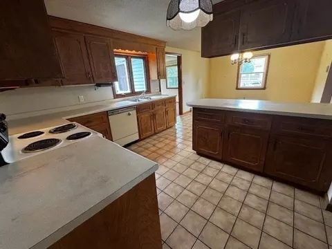 Kitchen - 18 Ash St, Webster, MA 01570 photo 1 of 2