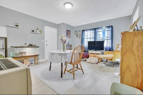 17 Canonicus, Fall River, MA 02724