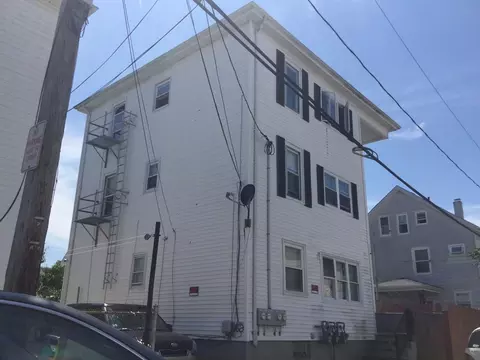 17 Canonicus, Fall River, MA 02724 photo 2