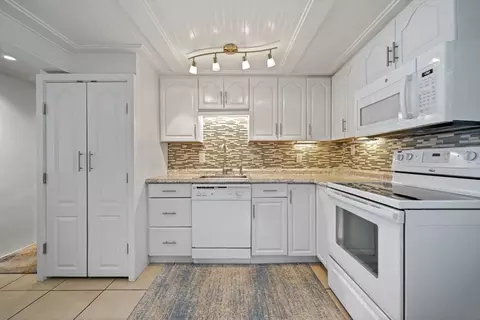 31 Pond St, Wareham, MA 02571 photo 6