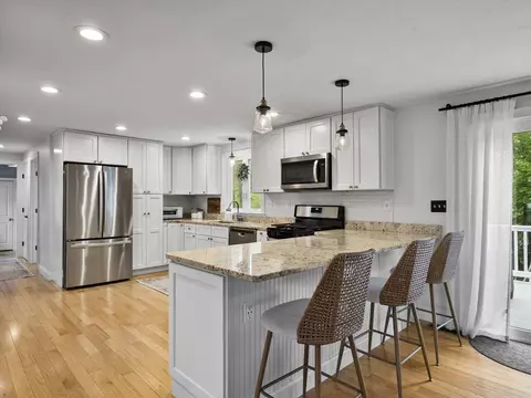 29 Country Way, Kingston, MA 02364