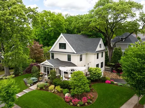 26 Sterling St, Newton, MA 02465