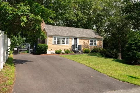 297 Compass Cir, Barnstable, MA 02601