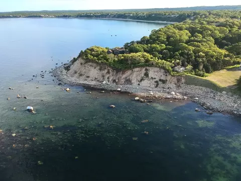 123 Stage Point Rd, Plymouth, MA 02360