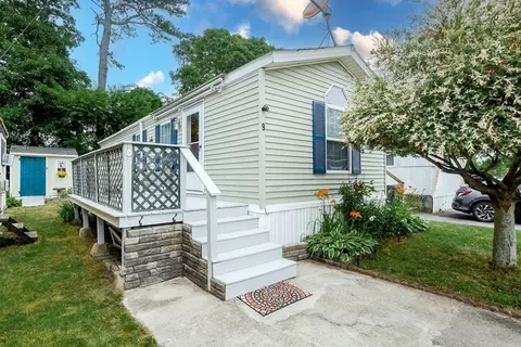 3040 Cranberry Hwy #9, Wareham, MA 02538