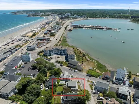 2 Eastern Ave, Hull, MA 02045