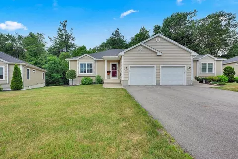 32 Village Rd #32, Paxton, MA 01612