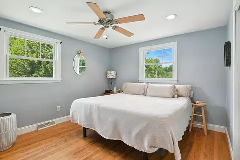 25 Tioga St, Springfield, MA 01128 photo 14