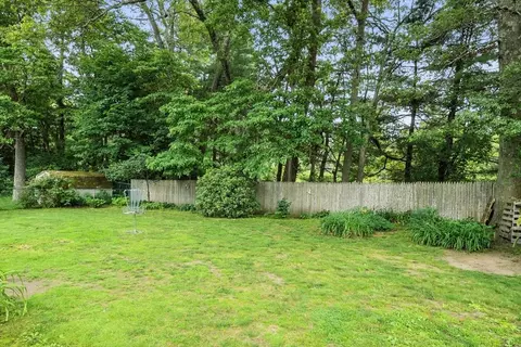 25 Tioga St, Springfield, MA 01128 photo 27