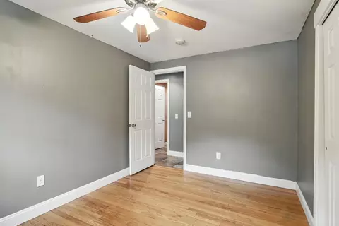 25 Tioga St, Springfield, MA 01128 photo 21