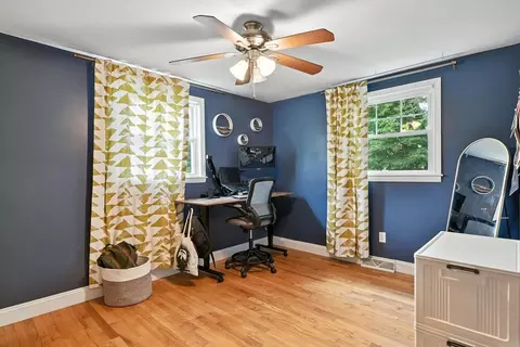 25 Tioga St, Springfield, MA 01128 photo 17