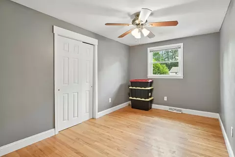 25 Tioga St, Springfield, MA 01128 photo 22