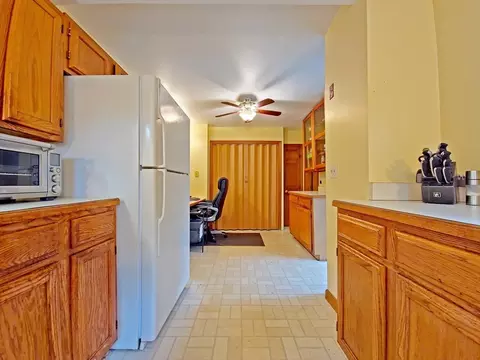 Kitchen - 15 Fir St, Wareham, MA 02571 photo 3 of 3