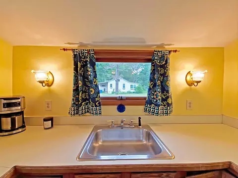 Kitchen - 15 Fir St, Wareham, MA 02571 photo 2 of 3