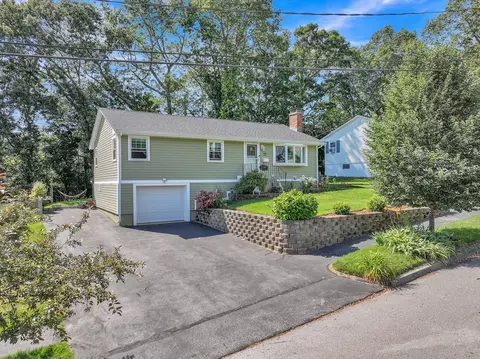 33 Claridge Rd, Worcester, MA 01606 photo 2