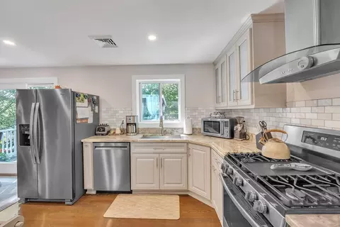 33 Claridge Rd, Worcester, MA 01606 photo 9