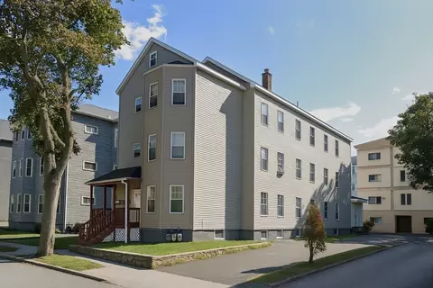 17 Sigel St, Worcester, MA 01610 photo 2