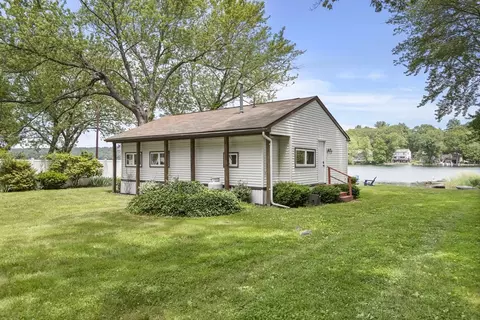 Exterior - 3 Hough Rd, Douglas, MA 01516 photo 6 of 9