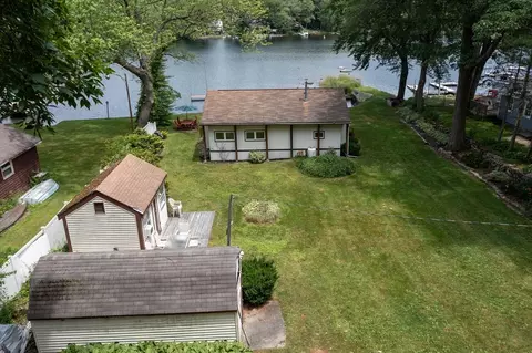 Exterior - 3 Hough Rd, Douglas, MA 01516 photo 2 of 9