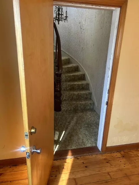 163 Linden St, Fall River, MA 02720 photo 20