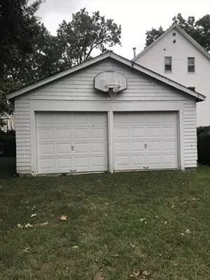 163 Linden St, Fall River, MA 02720 photo 4