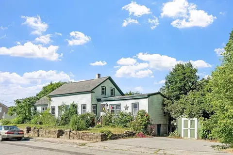 14 Central Ave, Dudley, MA 01571