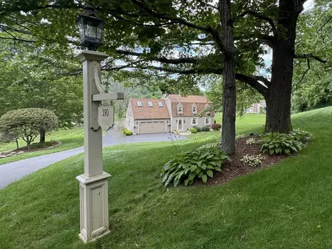 390 Bald Mountain Rd, Bernardston, MA 01337