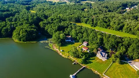 73 Spur Rd, Dover, NH 03820