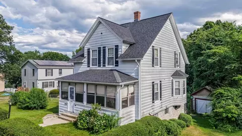 30 Bremer St, Worcester, MA 01605