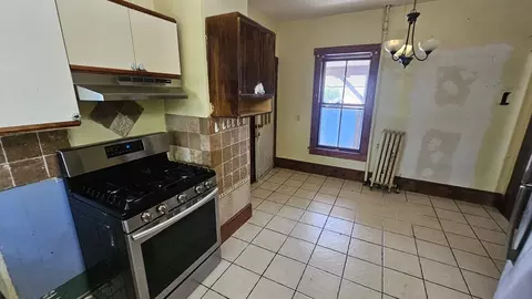 179 Oak St, Indian Orchard, MA 01151 photo 16