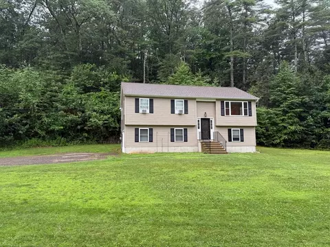 163 Flynt St, Palmer, MA 01069