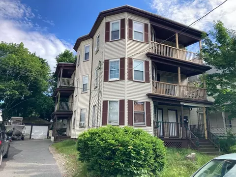 208 Winthrop St, Brockton, MA 02301