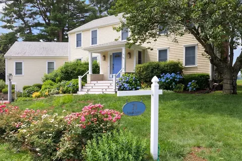 71 Summer St, Hingham, MA 02043 photo 4