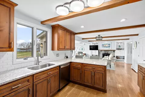 71 Summer St, Hingham, MA 02043 photo 9