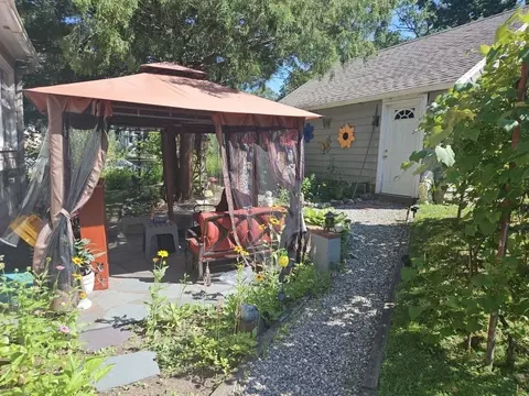 779 Dickinson, Springfield, MA 01108 photo 3