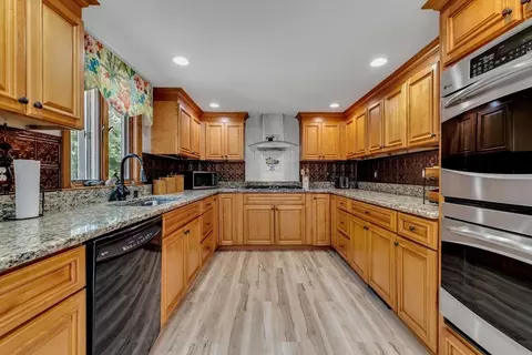 27 Wareham Lake Shore Dr, Wareham, MA 02538 photo 7