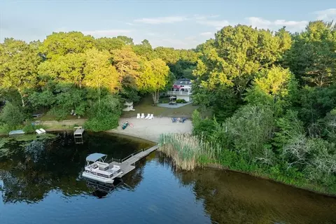 27 Wareham Lake Shore Dr, Wareham, MA 02538 photo 3