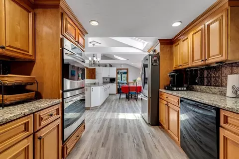 27 Wareham Lake Shore Dr, Wareham, MA 02538 photo 8