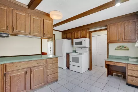 27 Oregon St, Springfield, MA 01118 photo 14